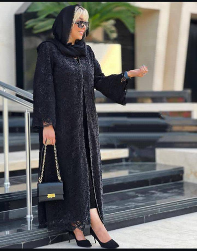 مانتوی مشکی چشمنواز با پارچهی گیپور کد A