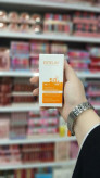 ضدآفتاب استیکی استلین روشن کننده و دارای ویتامین سی