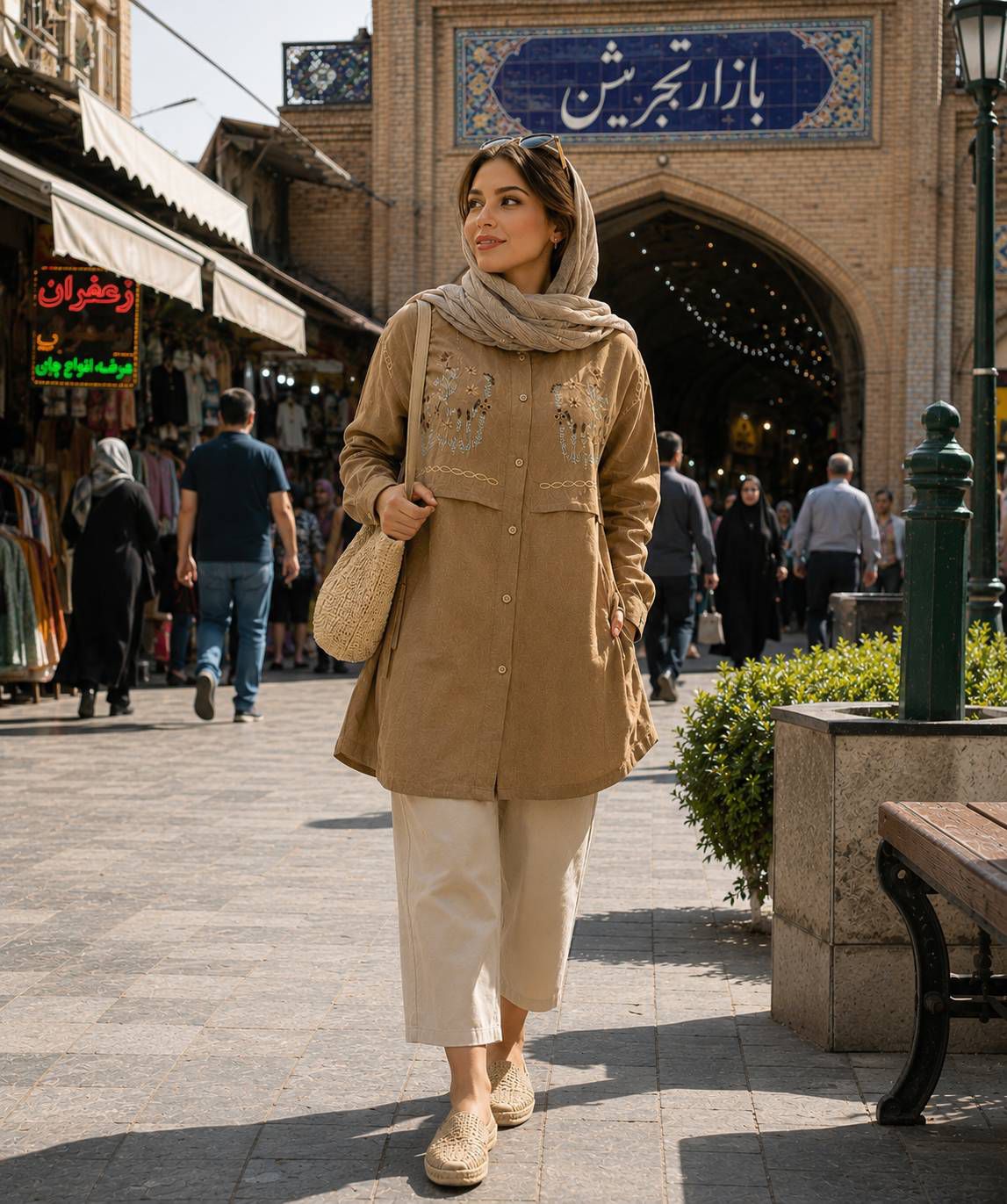 شومیز مانتویی حوری گلدوزی شده